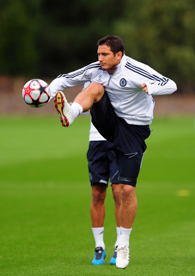 阿森西奥力挺维尼：嘘声？他是世界顶级球员，继续踢下去就行（阿森西奥声援维尼：别理嘘声，他是世界级球员，继续踢就好）